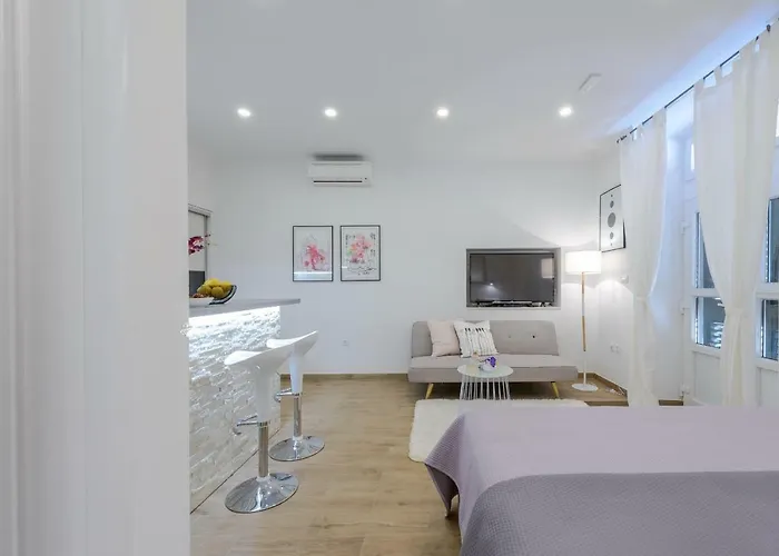 Jadranka Apartment *